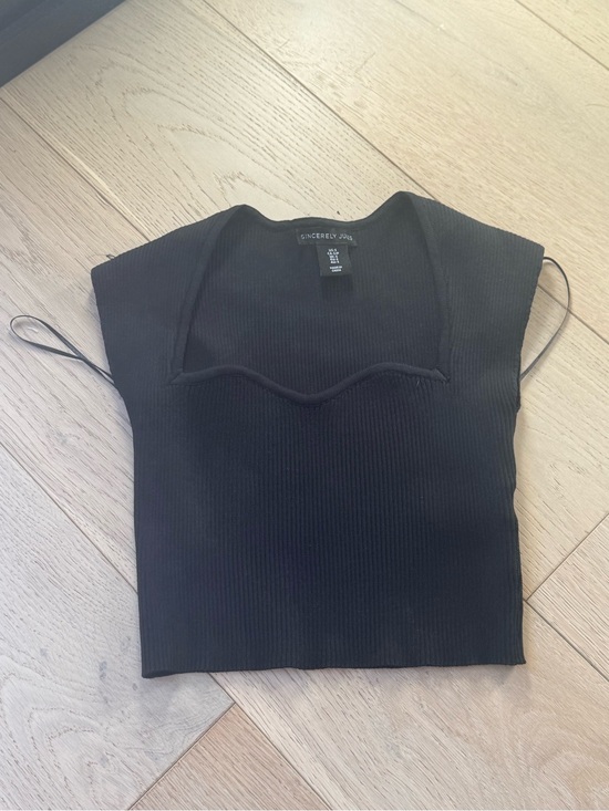 Sincerly Jules Tops - Sincerely Jules Black Ribbed Square-Neck Crop Tank